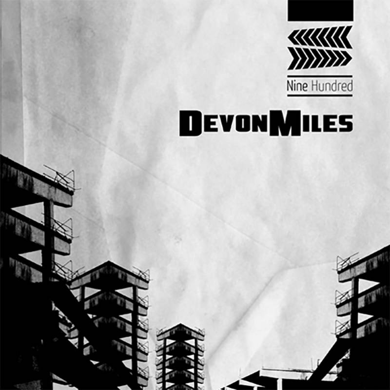 chronique Devonmiles - Nine Hundred