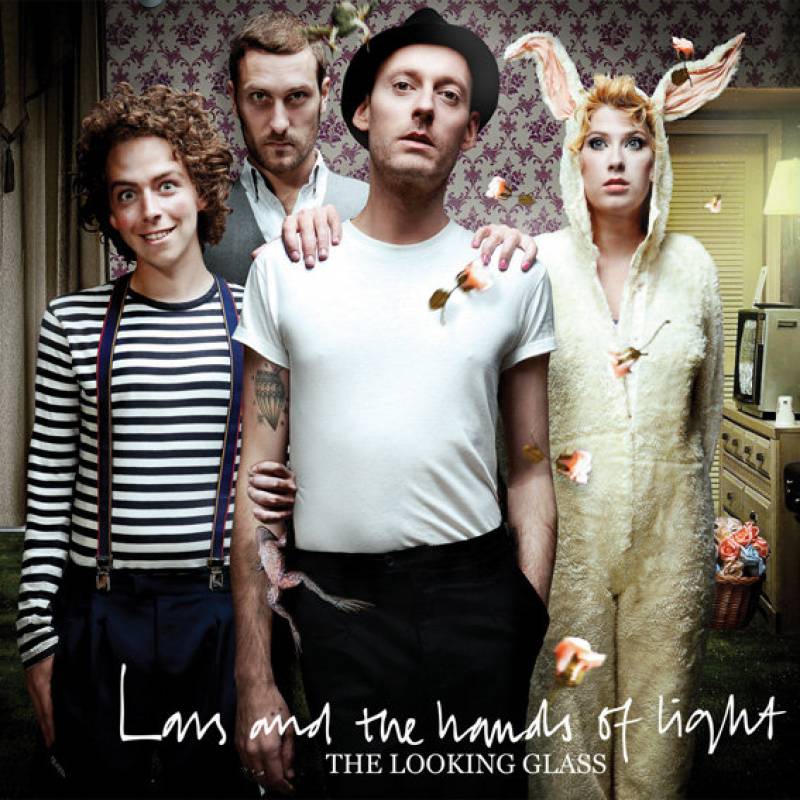 chronique Lars & the hands of light - The Looking Glass