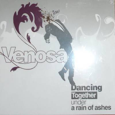 Venosa - dancing together under a rain of ashes (chronique)