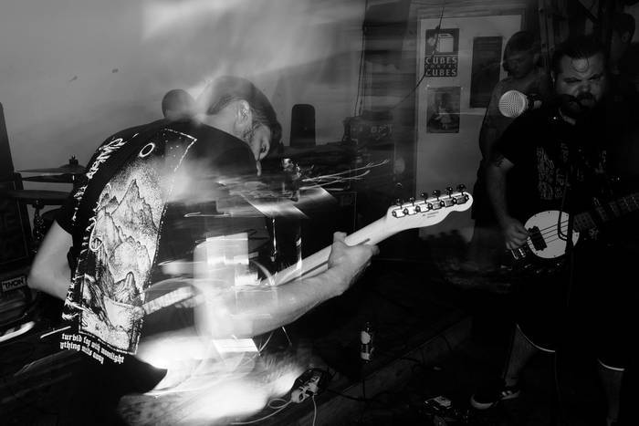 Among Tides (groupe/artiste) Among Tides (groupe/artiste)