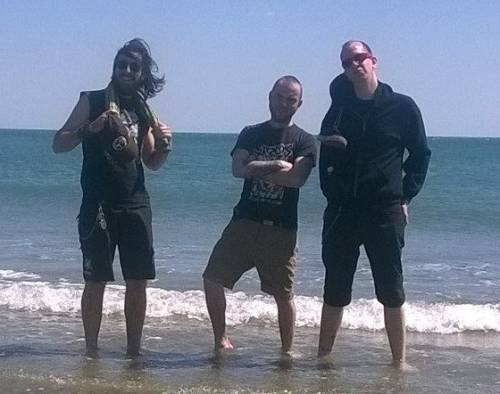 Doomsisters (groupe/artiste) Doomsisters (groupe/artiste)