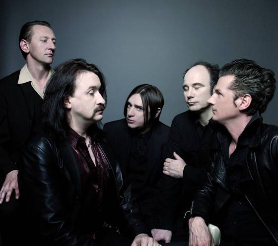 Einstürzende Neubauten (groupe/artiste) Einstürzende Neubauten (groupe/artiste)