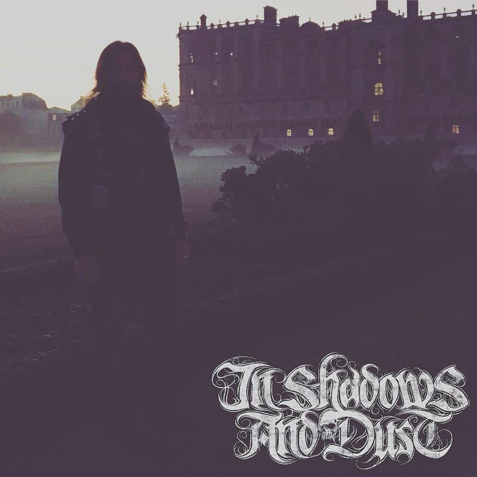 In Shadows And Dust (groupe/artiste) In Shadows And Dust (groupe/artiste)