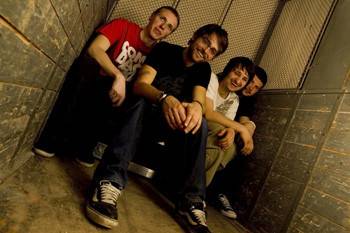 Landmine Spring (groupe/artiste) Landmine Spring (groupe/artiste)