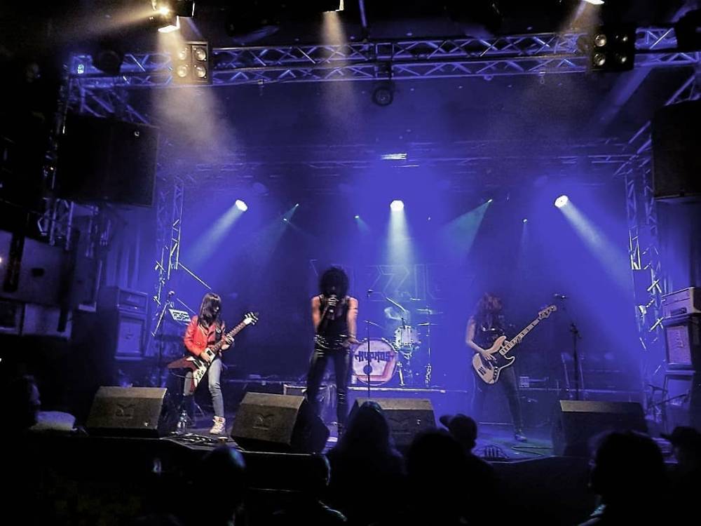 Lizzies (groupe/artiste) Lizzies (groupe/artiste)
