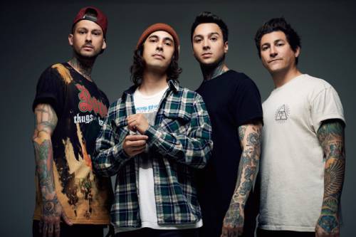 Pierce The Veil (groupe/artiste) Pierce The Veil (groupe/artiste)