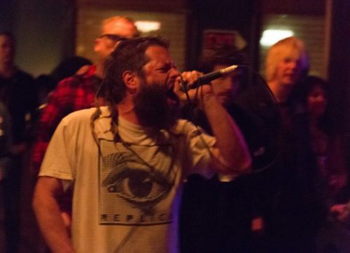 Pressing On (groupe/artiste)