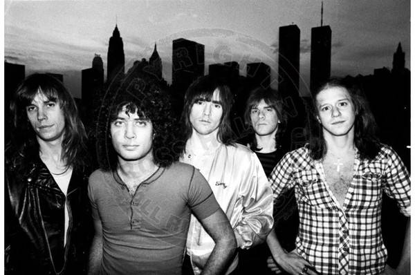 Riot (groupe/artiste) Riot (groupe/artiste)