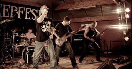 Slovenly World (groupe/artiste) Slovenly World (groupe/artiste)