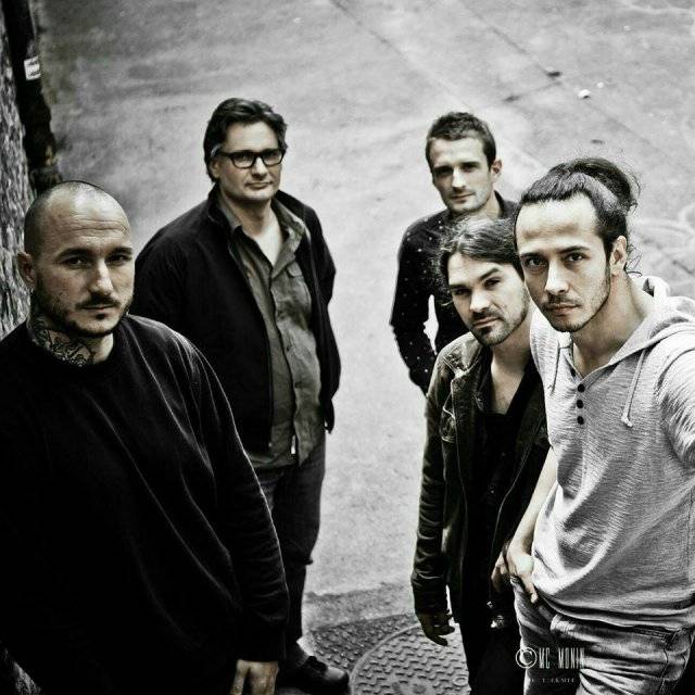 Step In Fluid (groupe/artiste) Step In Fluid (groupe/artiste)