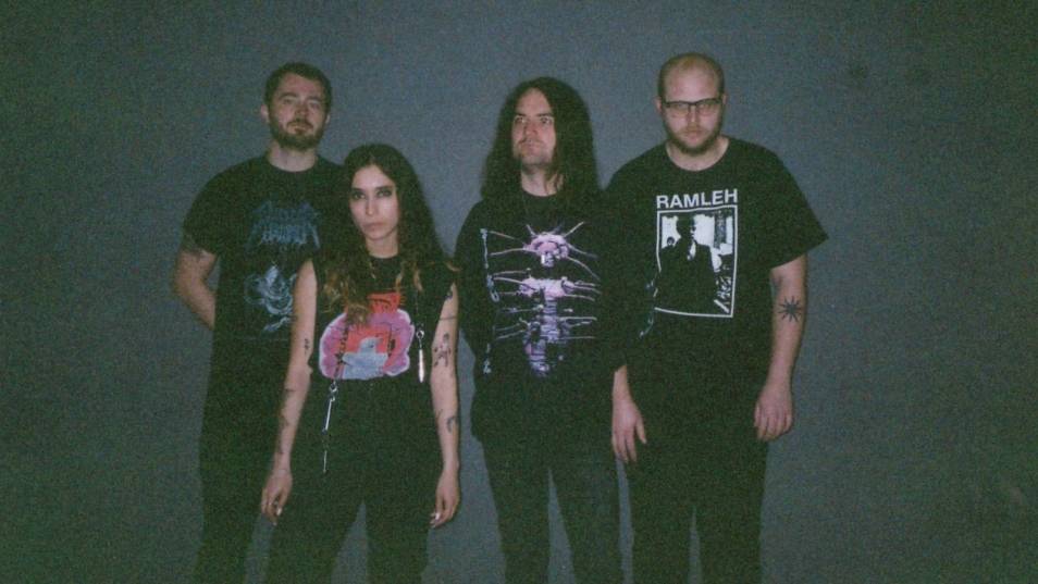 Succumb (groupe/artiste) Succumb (groupe/artiste)