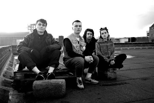 Talk Show (groupe/artiste) Talk Show (groupe/artiste)
