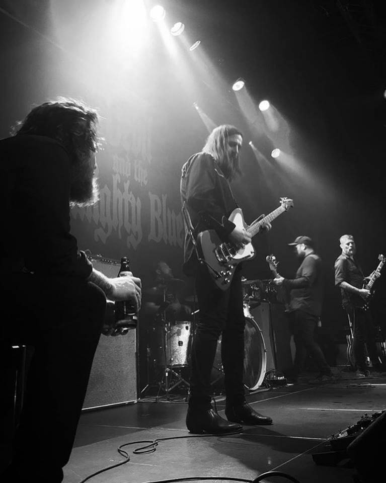 The Devil And The Almighty Blues (groupe/artiste)