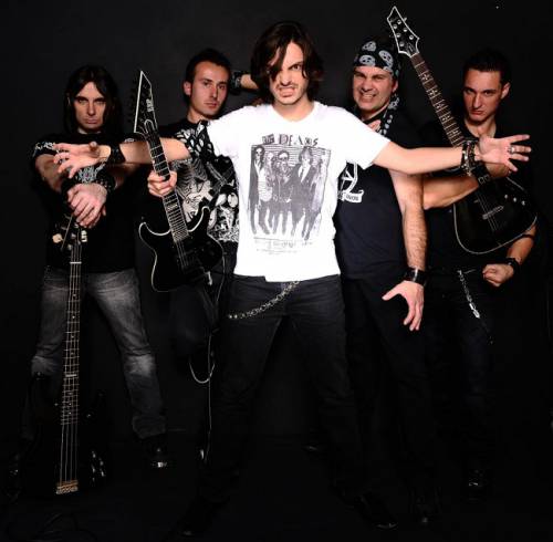 Unchained (groupe/artiste)