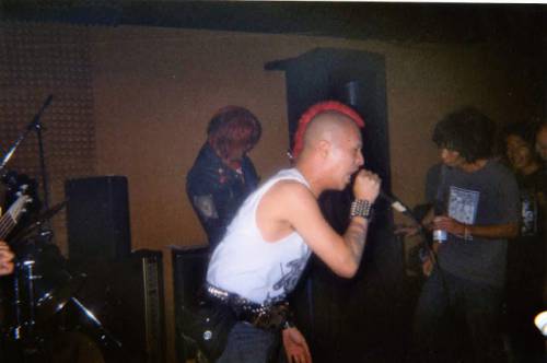Warhead (groupe/artiste) Warhead (groupe/artiste)