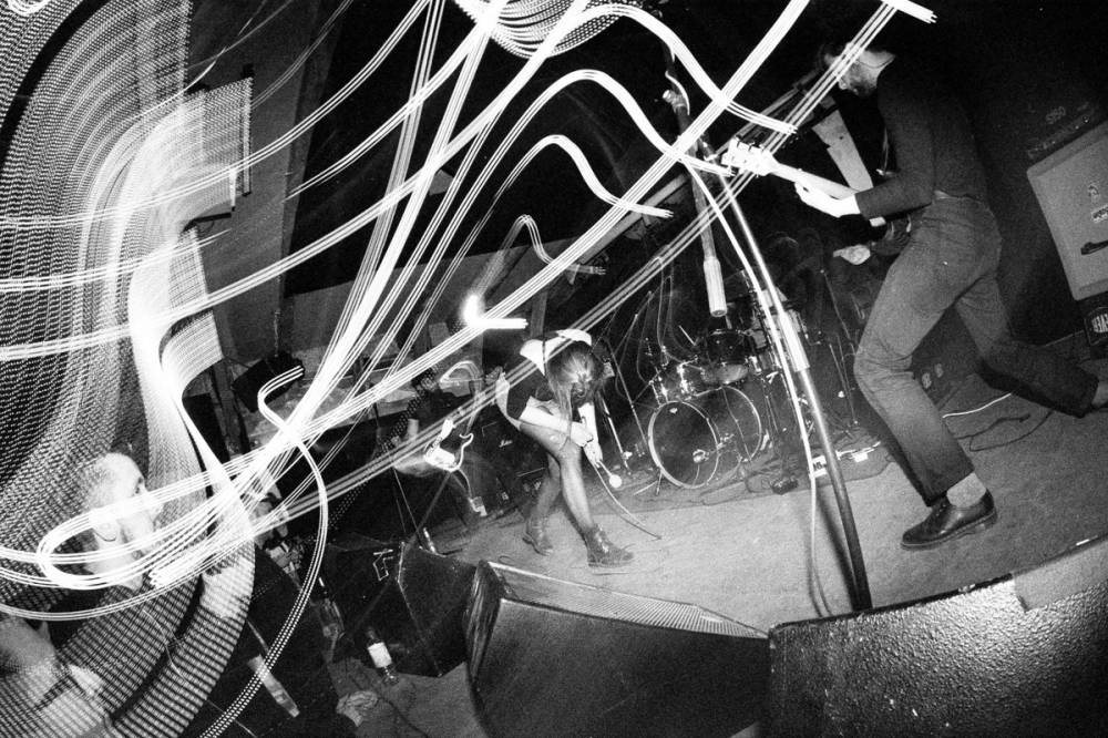 Weak Ties (groupe/artiste) Weak Ties (groupe/artiste)
