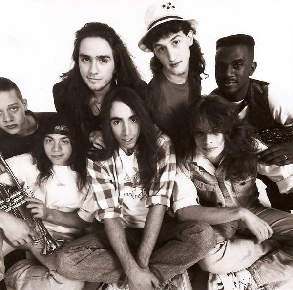 White Trash (groupe/artiste) White Trash (groupe/artiste)