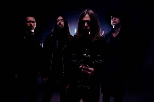 With The Dead (groupe/artiste) With The Dead (groupe/artiste)