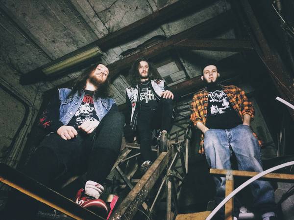 Wombripper (groupe/artiste) Wombripper (groupe/artiste)