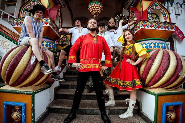 Zmey Gorynich (groupe/artiste) Zmey Gorynich (groupe/artiste)