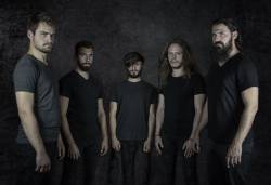 Dysmorphic
