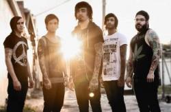 Like Moths To Flames (groupe/artiste)