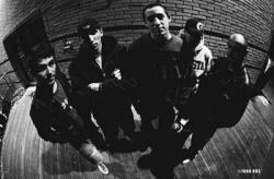Onesta (groupe/artiste) Onesta (groupe/artiste)