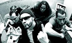 One Way Mirror (groupe/artiste) One Way Mirror (groupe/artiste)