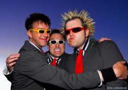 The Toy Dolls (groupe/artiste) The Toy Dolls (groupe/artiste)