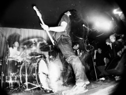 Akimbo (groupe/artiste) Akimbo (groupe/artiste)