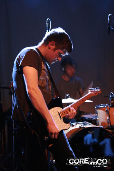 Julie Christmas + Pneu le 17/04/2011, Le Chatodo, Blois (41) - photo5