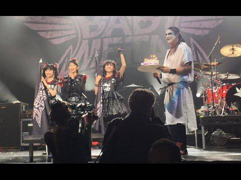 Chad Smith joue avec Babymetal à Londres (actualité)