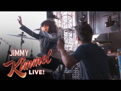 At the Drive In chez Jimmy Kimmel (actualité)
