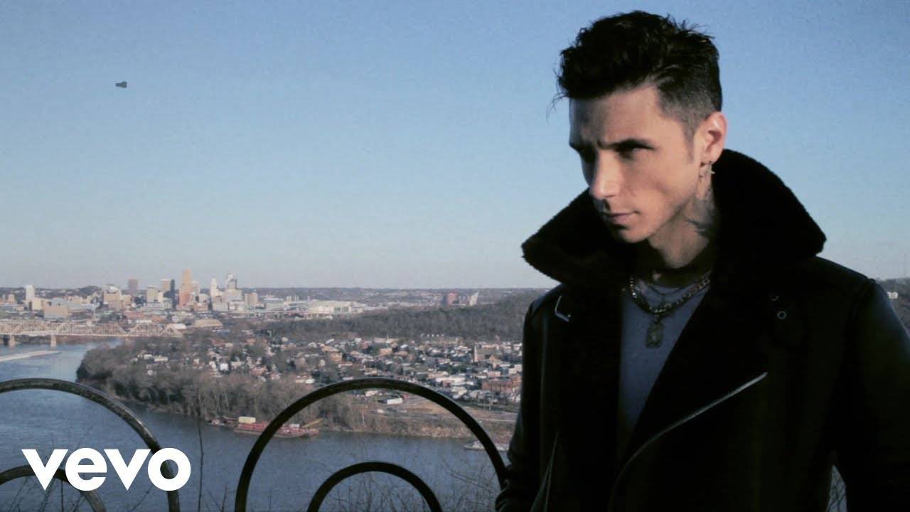 Andy Black chasse le fantôme américain (actualité) Andy Black chasse le fantôme américain (actualité)