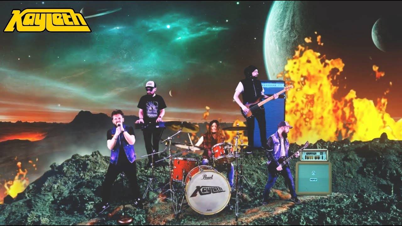 Kayleth cosmo, cosmo, Cosmic Thunder (actualité)