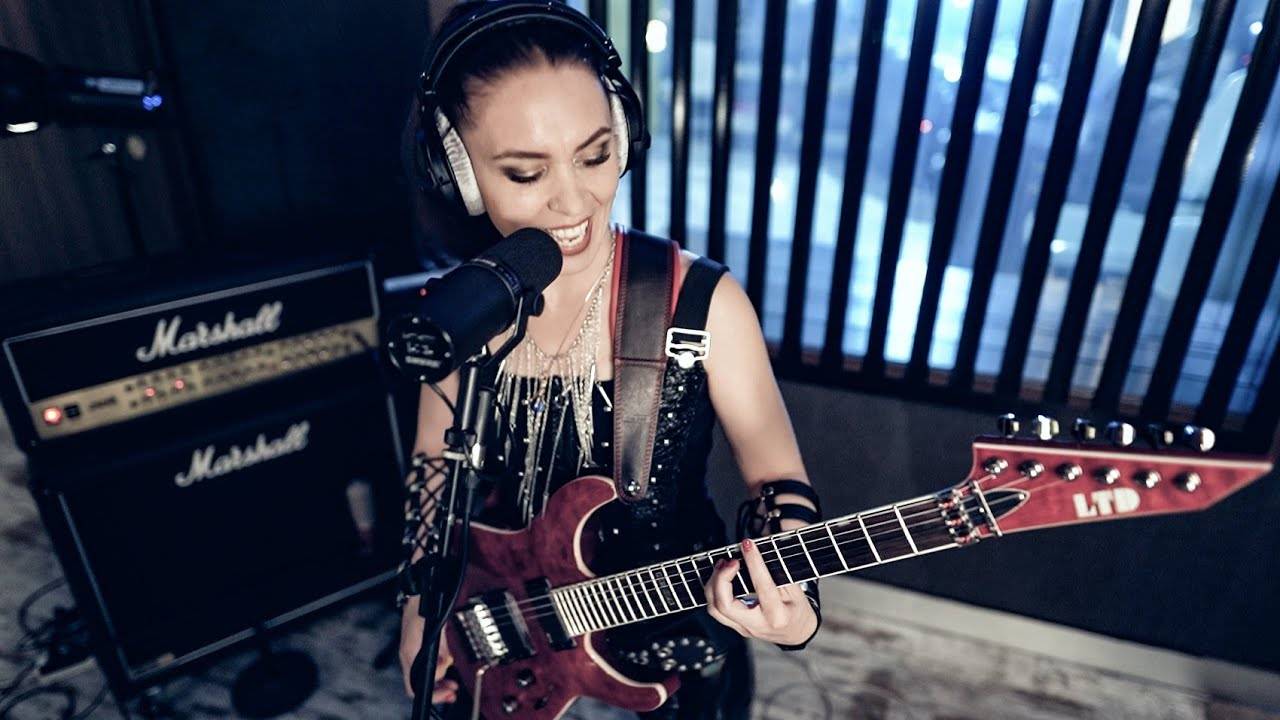 Crystal Viper ressort la hache  - The Last Axeman  (actualité)