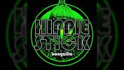 Bongzilla se fait refiler un stick par un baba cool - Hippie Stick