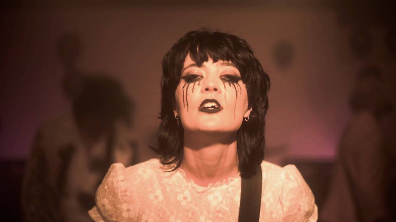 Saint Agnes boirait bien un p'tit cou - Bloodsuckers (actualité)