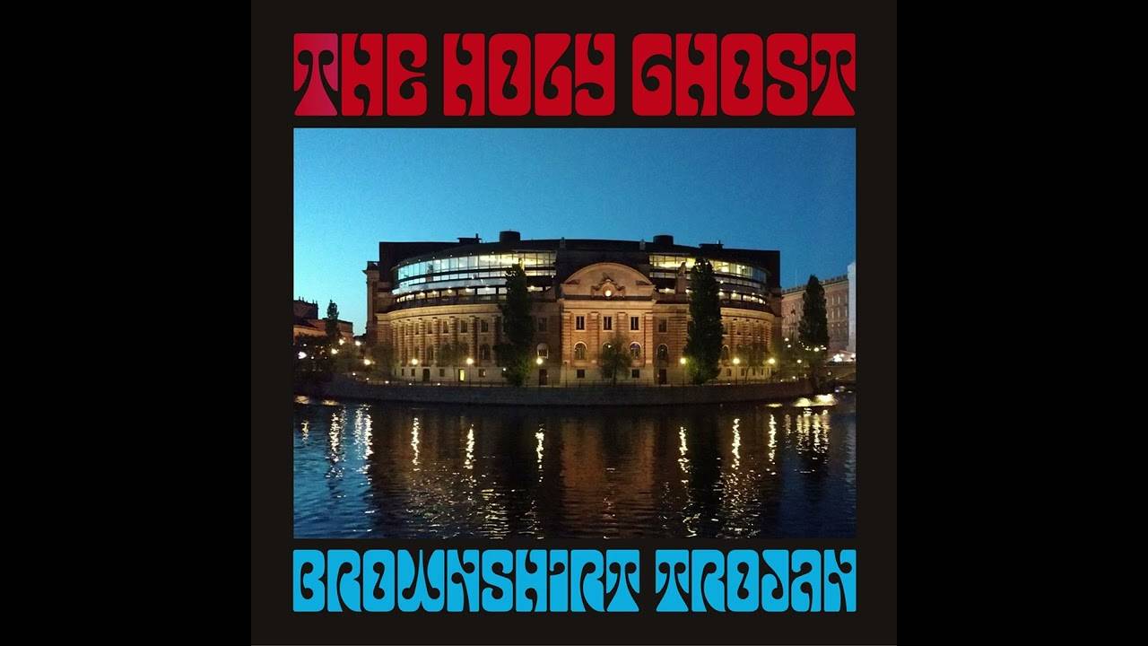 Holy Ghost met sa belle chemise pour visiter Troie - Brownshirt Trojan (actualité)