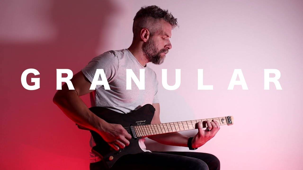 Richard Henshall égrène du lard - Granular (actualité) Richard Henshall égrène du lard - Granular (actualité)
