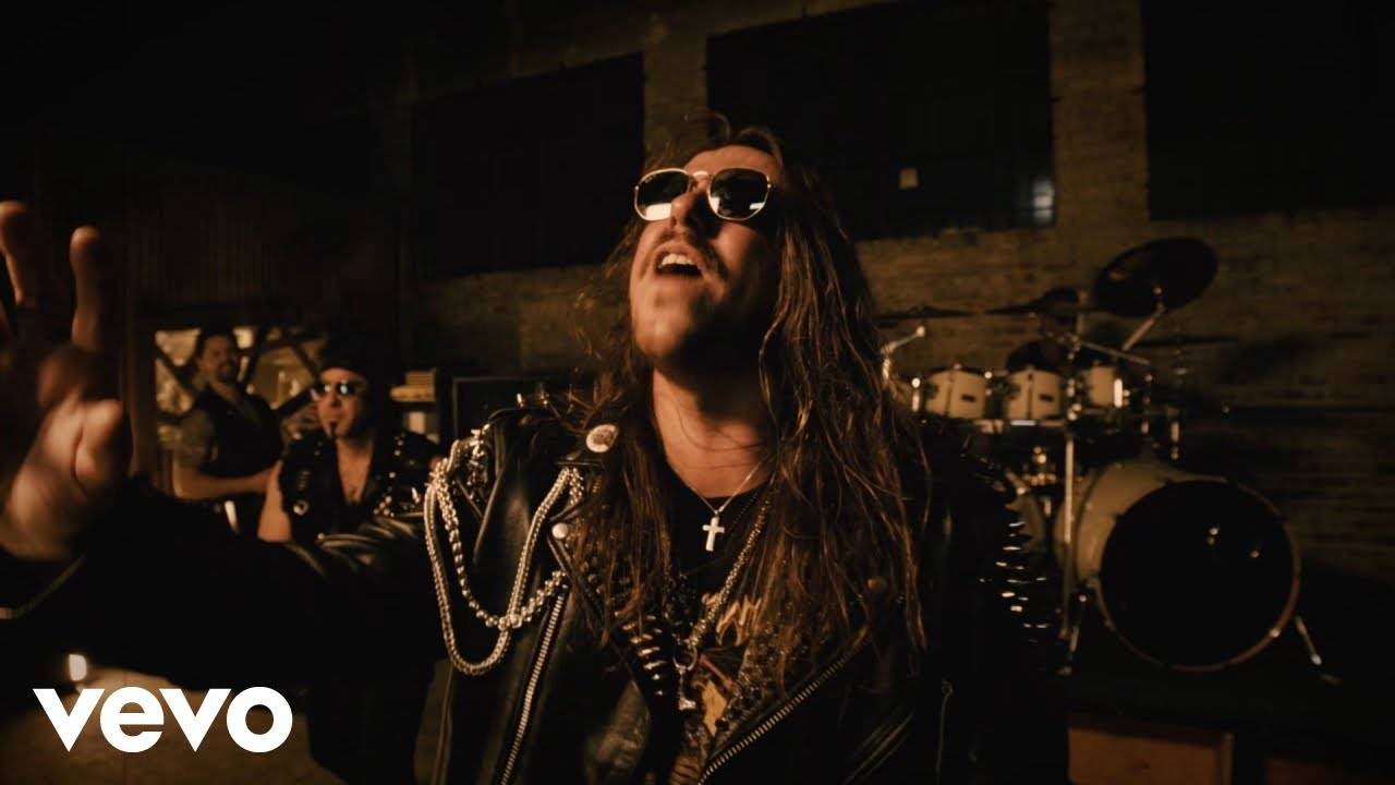 Leatherwolf  ne reconnaît plus personne - Nobody (actualité)