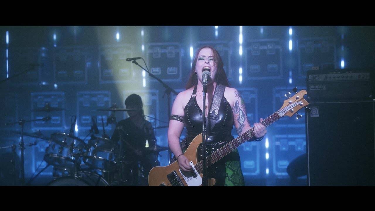 Jades rallume le feu - Fire It Up (actualité) Jades rallume le feu - Fire It Up (actualité)