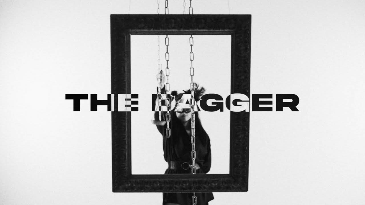 Knives tout content de son couteau - “The Dagger”