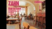 Zahn peaufine son bronzage - Bain de Soleil