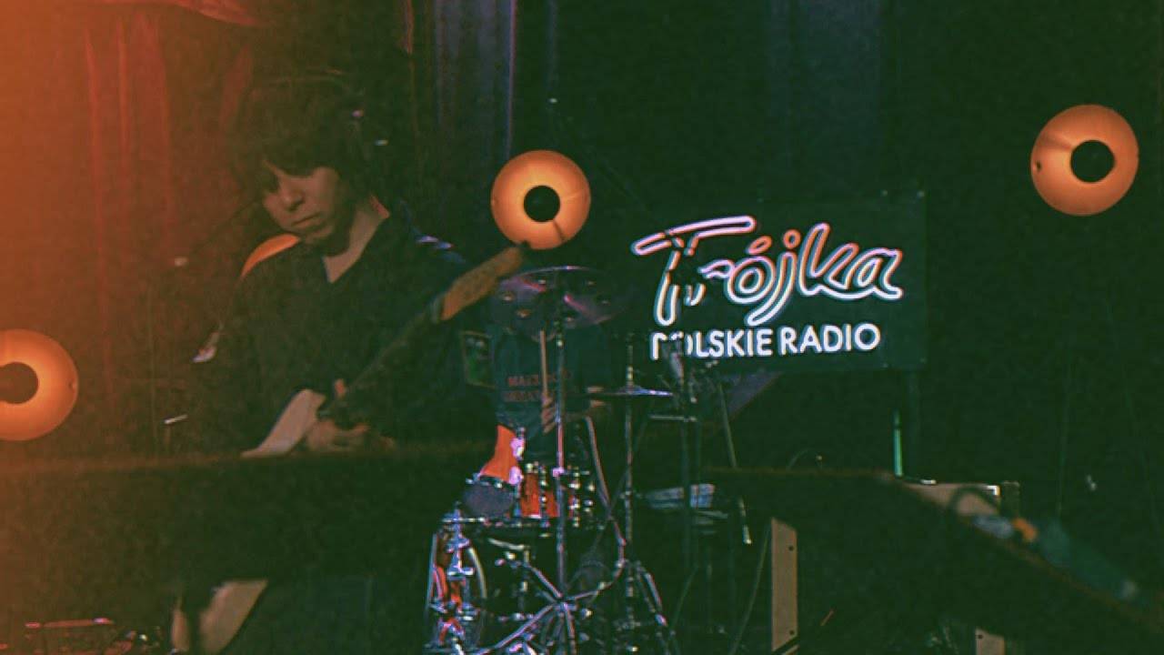 AcidSitter fait des pompes - Psychopomp (actualité)